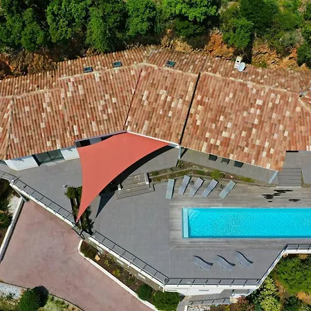 Eden Pour 8 Personnes Climatisee Avec Piscine Chauffee Et Vue A La Londe-les-Maures
