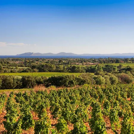 Eden Pour 8 Personnes Climatisee Avec Piscine Chauffee Et Vue A Villa