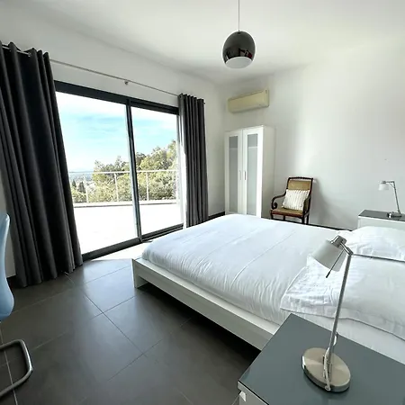 Villa Eden Pour 8 Personnes Climatisee Avec Piscine Chauffee Et Vue A La Londe-les-Maures