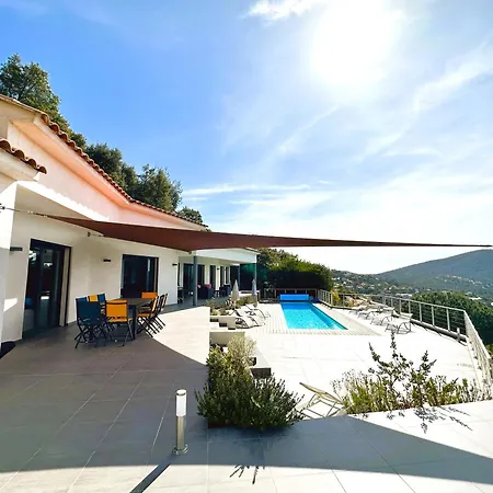 Eden Pour 8 Personnes Climatisee Avec Piscine Chauffee Et Vue A